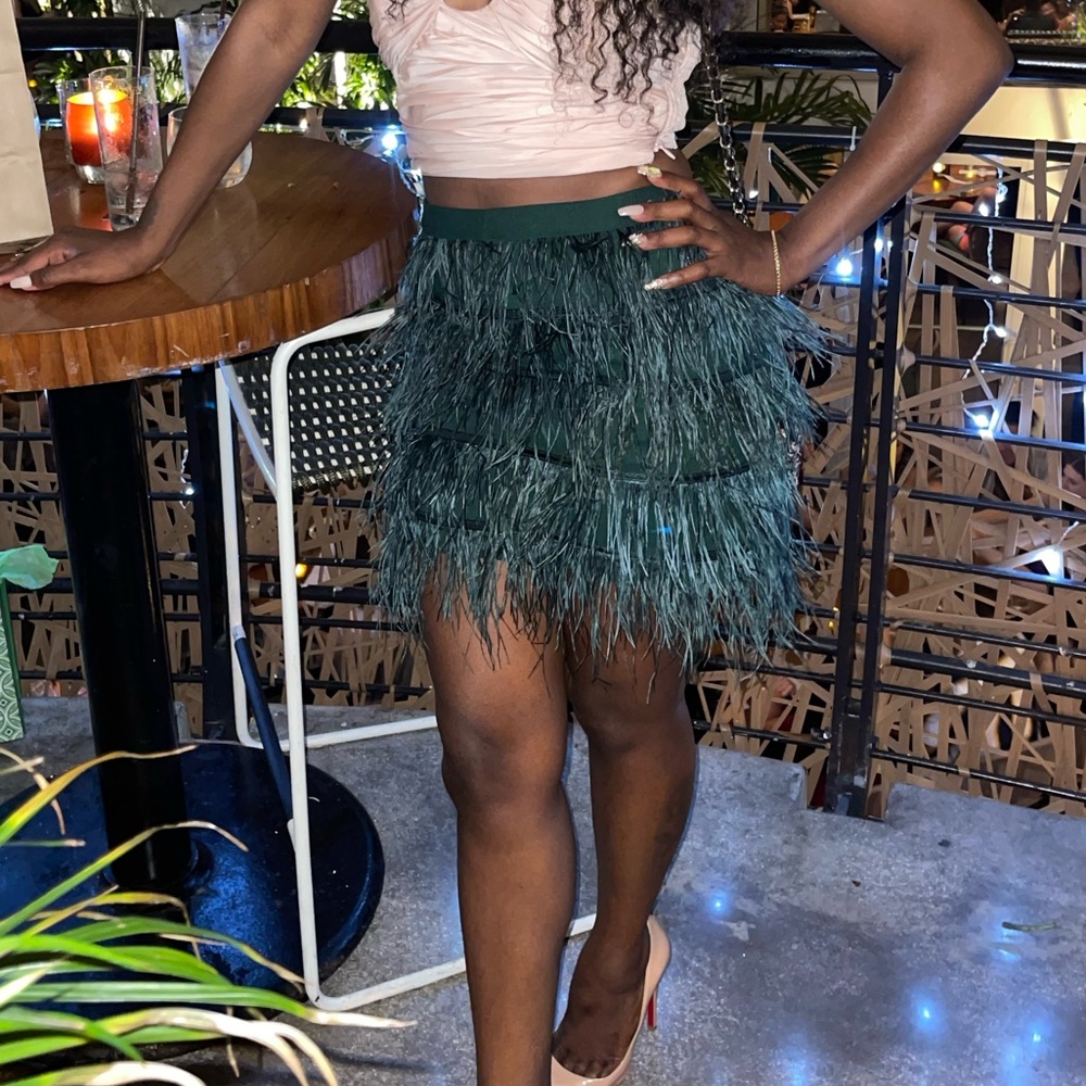 Gianni Bini Green Feather Mini Skirt